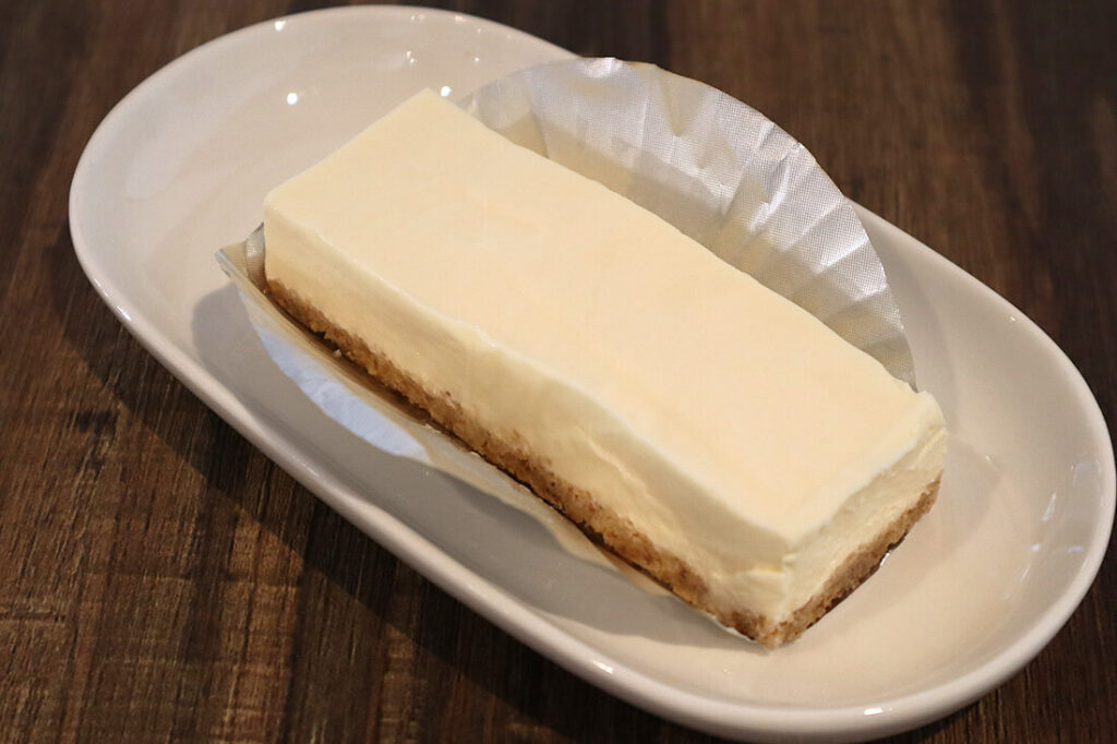 自家製 濃厚レアチーズケーキ