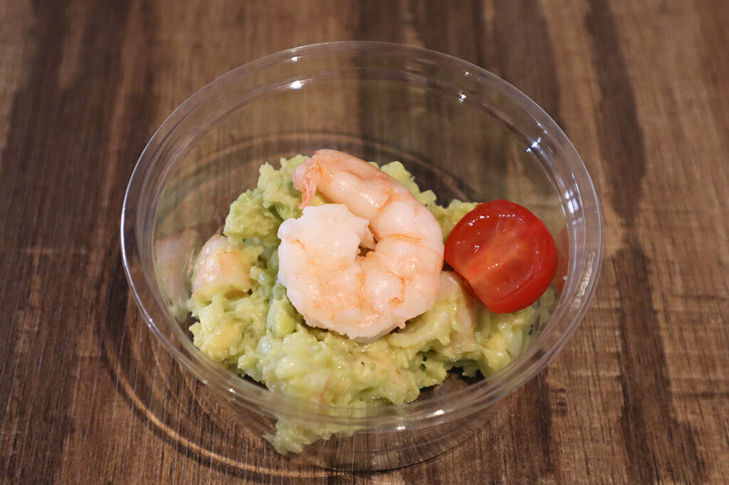 海老とアボカドのサラダ